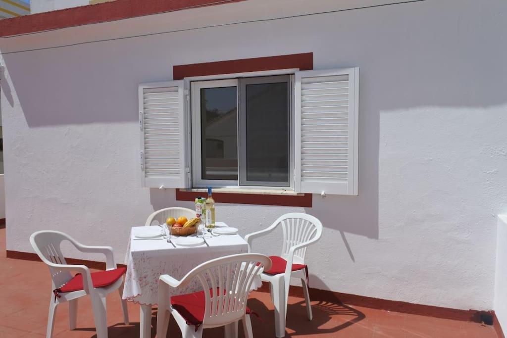 Apartment In The Center Of Carvoeiro With Terrace Esterno foto